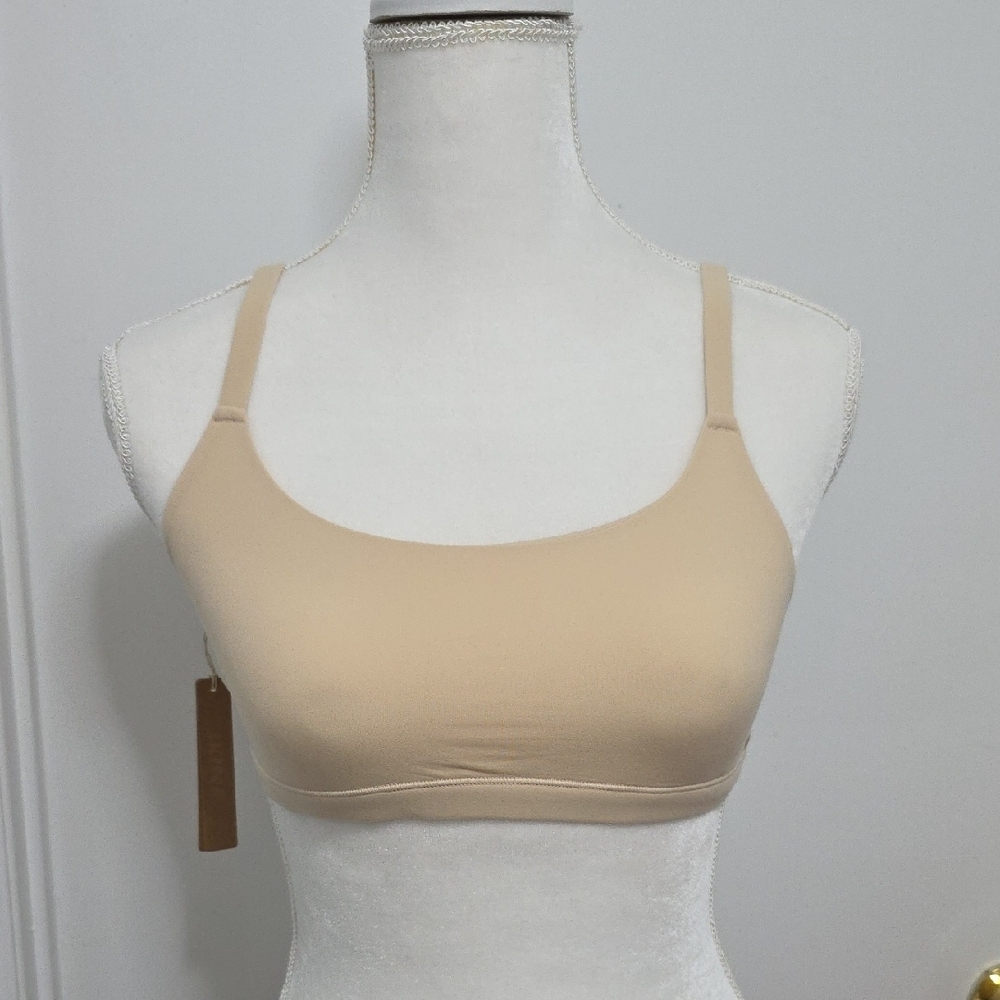 NWT SKIMS Fits Everybody Scoop Bralette L in Sand Color